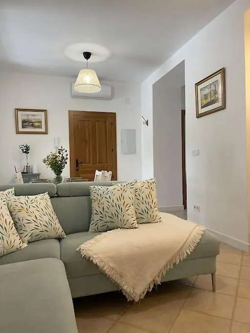 Casa Azahar Centrally Located 2 Bedroom Apartment Alhaurín el Grande