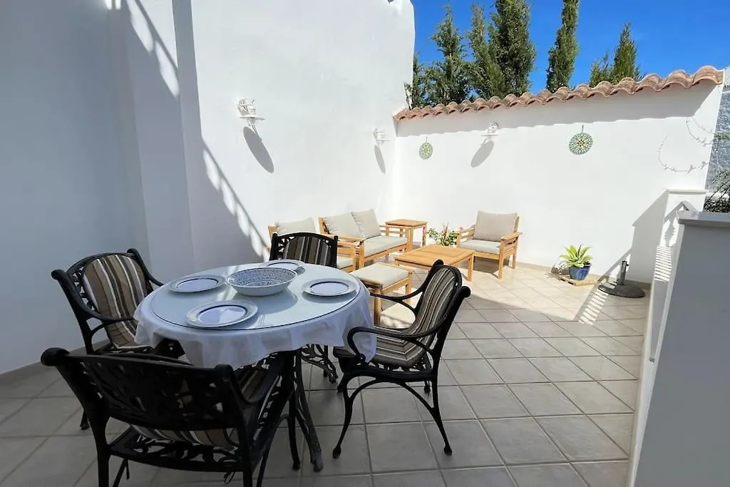 Casa Azahar Centrally Located 2 Bedroom Apartment Alhaurín el Grande スペイン