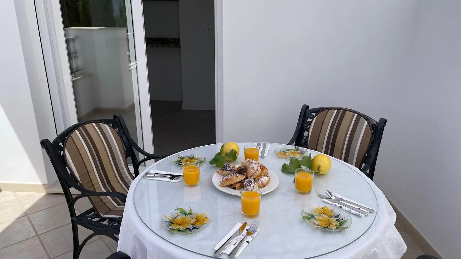 Casa Azahar Centrally Located 2 Bedroom Apartment Alhaurín el Grande